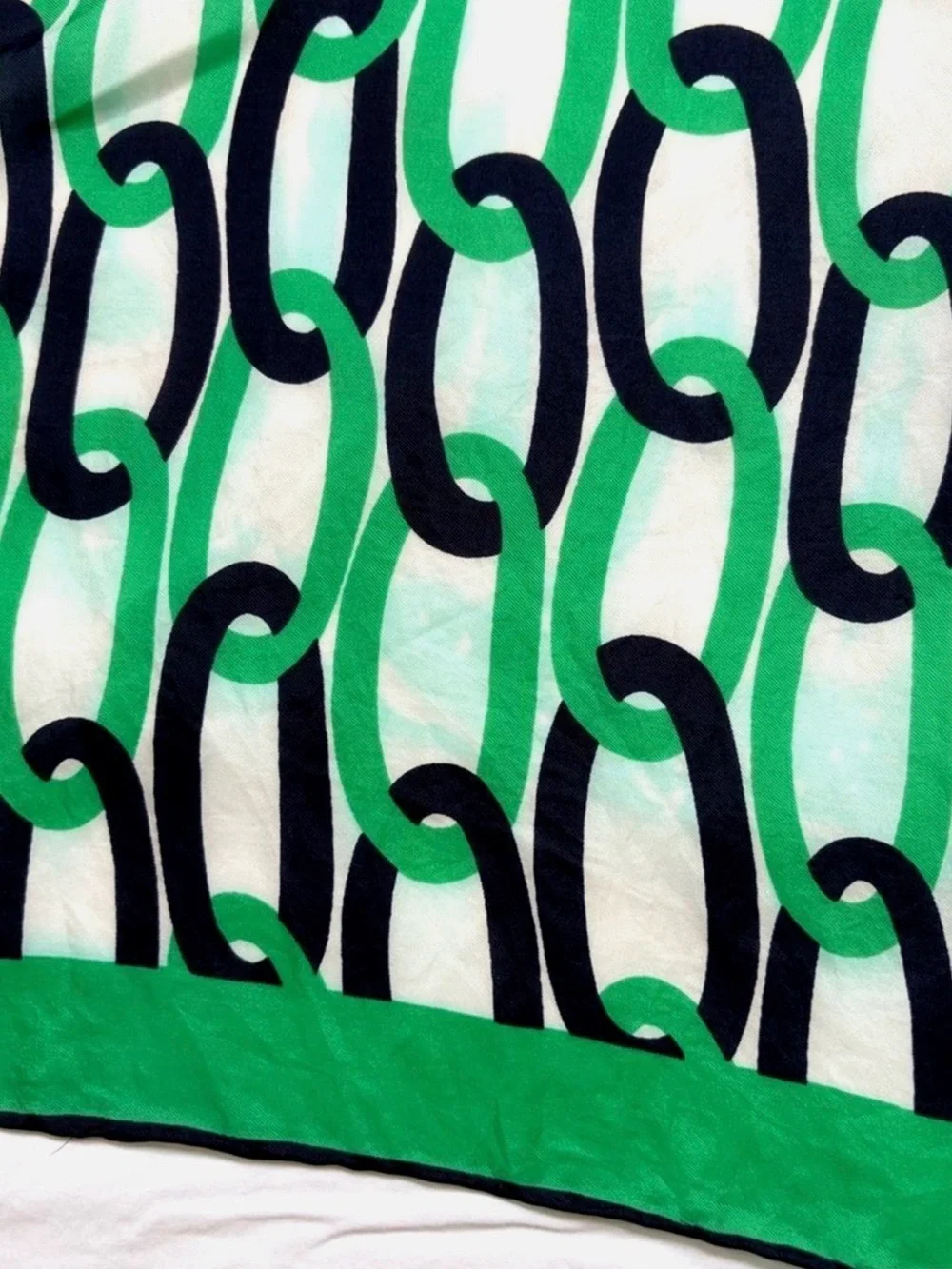 Vintage Jean Été Chain Print Square Scarf Green Navy Mod Preppy Silk Feel